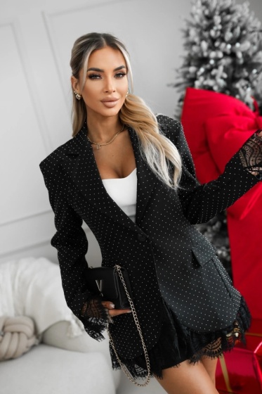 Sacou lung cu garnituri din dantela si strasuri