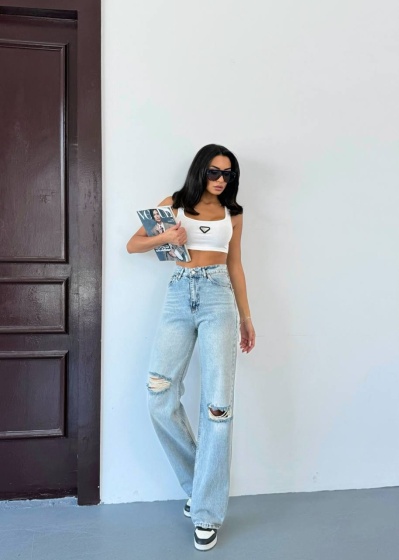Blugi evazati cu rupturi - Img 4