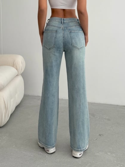 Blugi evazati elastici cu insertii brodate - Img 2