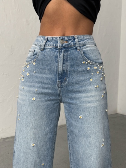 Blugi evazati elastici cu perle si insertii florale - Img 6