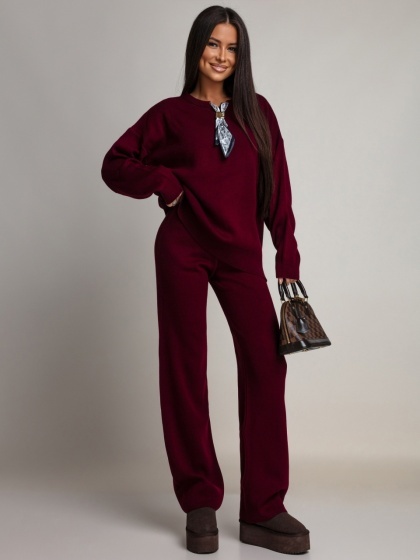 Compleu din tricot cu pantaloni evazati
