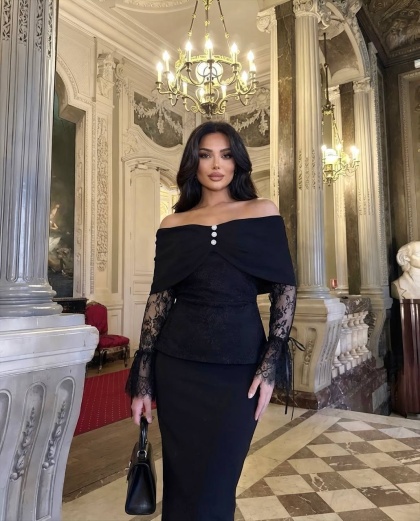 Rochie eleganta cu dantela si detaliu nasturi - Img 2