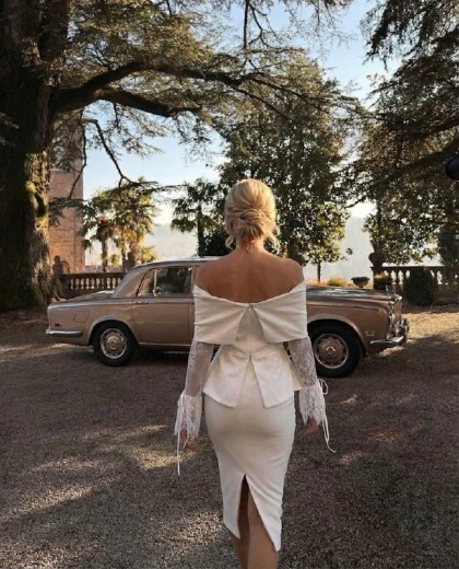 Rochie eleganta cu dantela si detaliu nasturi - Img 3