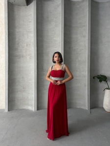 Rochie eleganta lunga din voal accesorizata cu strasuri - Img 6