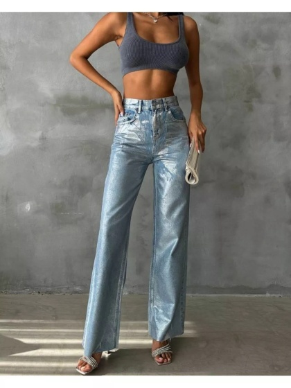 Blugi evazati cu aspect lucios - Img 1