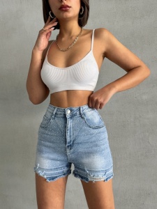 Blugi scurti elastici accesorizati cu strasuri - Img 1