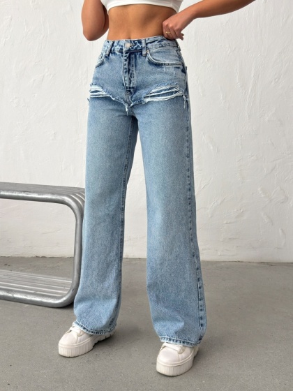 Blugi wide leg cu abraziuni în față, în zona buzunarelor