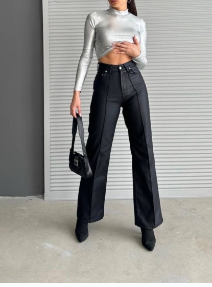 Pantaloni evazati din piele ecologica