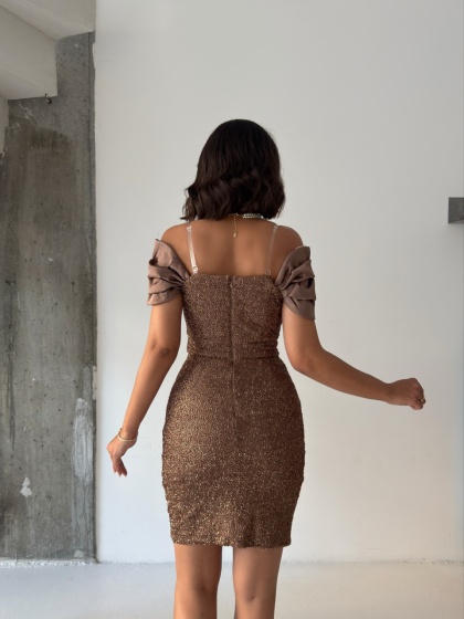 Rochie eleganta scurta accesorizata cu detalii stralucitoare - Img 2