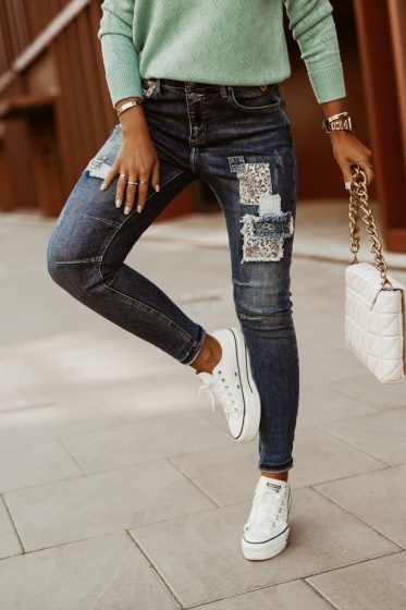 Blugi elastici cu abraziuni - Img 2