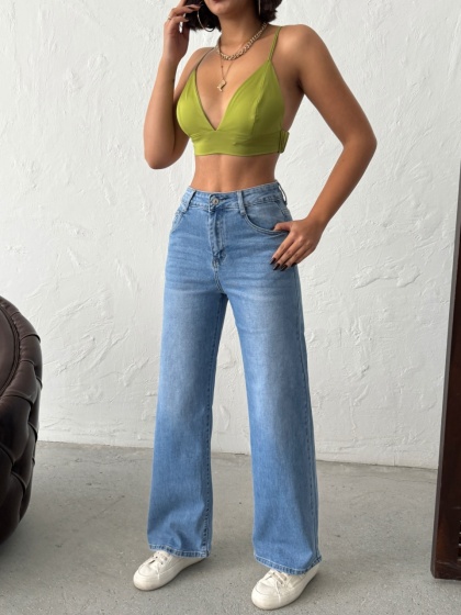 Blugi evazati cu rupturi la spate - Img 4