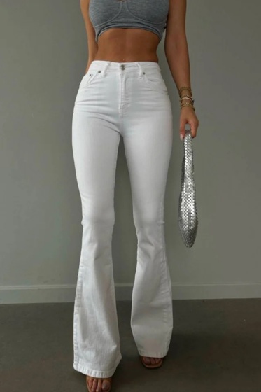 Blugi evazati elastici cu talie inalta