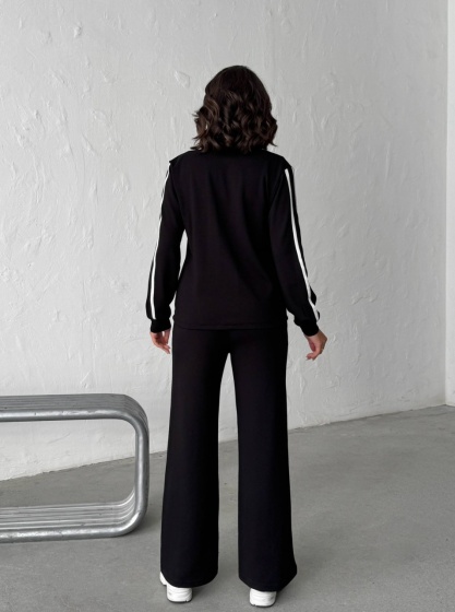 Compleu cu pantaloni evazati si buzunare din fas  - Img 6