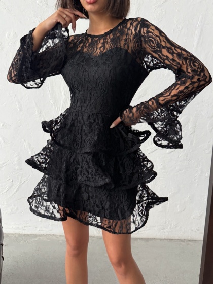 Rochie eleganta brodata cu volane