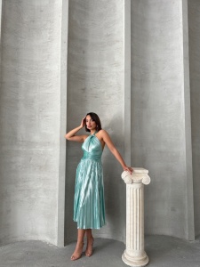 Rochie eleganta plisata cu aspect lucios - Img 9