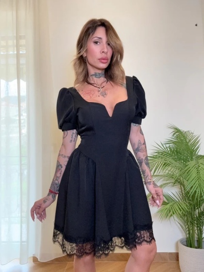 Rochie scurtă cu garnitura din dantela si funda la spate - Img 3