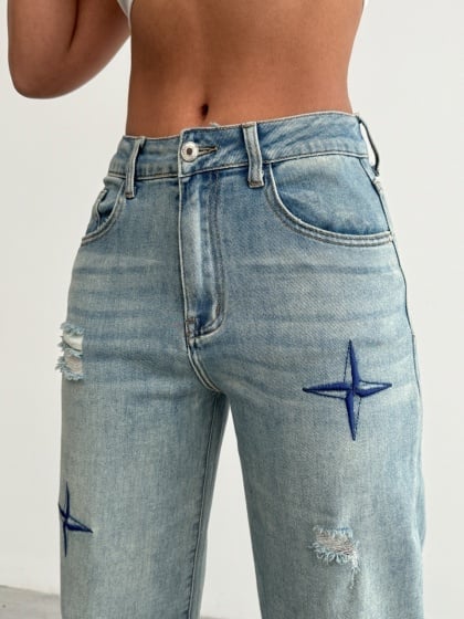 Blugi evazati elastici cu insertii brodate - Img 3