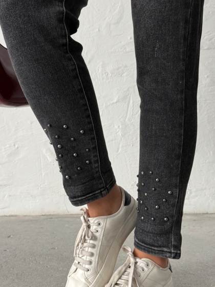 Blugi mom fit elastici accesorizați cu perle aplicate la tiv - Img 6