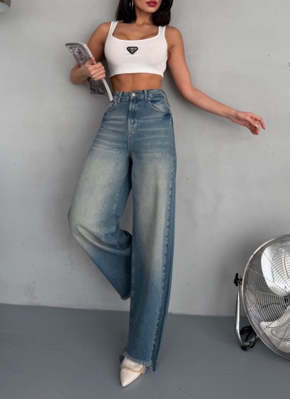 Blugi wide leg cu rupturi la tiv