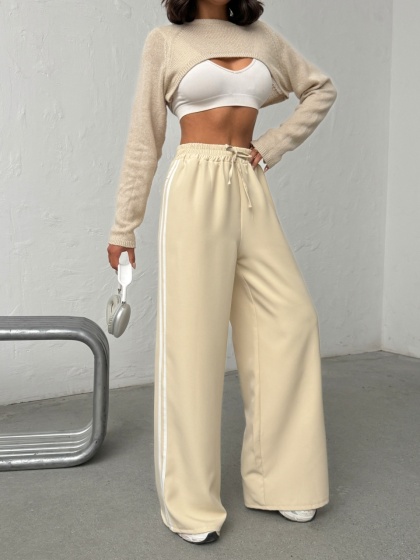 Pantaloni evazati cu detaliu dungi - Img 5