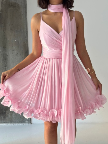 Rochie eleganta din satin creponat cu detaliu volan
