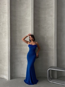 Rochie eleganta lunga accesorizata cu strasuri si puf - Img 6