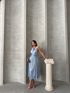 Rochie eleganta plisata cu aspect lucios - Img 5