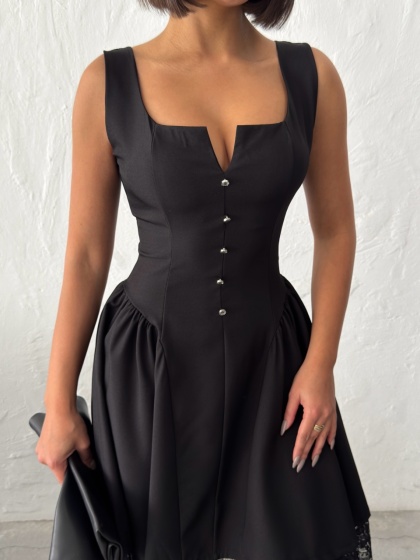 Rochie scurtă cu garnitura din dantela si accesorizata cu nasturi - Img 5