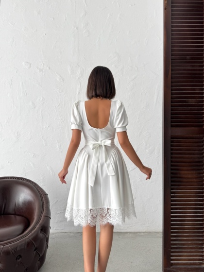Rochie scurtă cu garnitura din dantela si funda la spate - Img 4