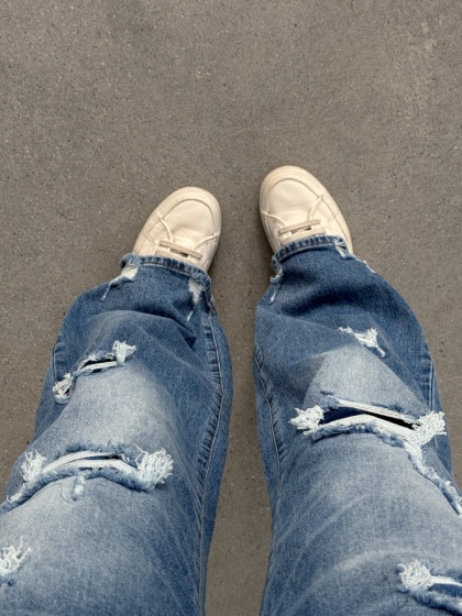 Blugi evazati cu rupturi - Img 7