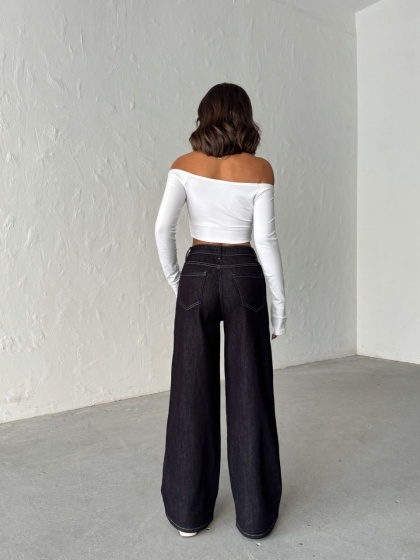 Blugi evazati elastici accesorizati cu strasuri - Img 2