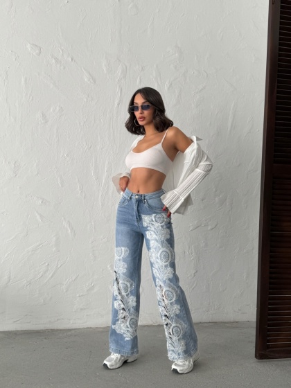 Blugi wide leg cu design din dantela - Img 6