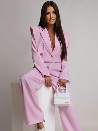 Costum cu pantalon evazat si sacou scurt - Img 3