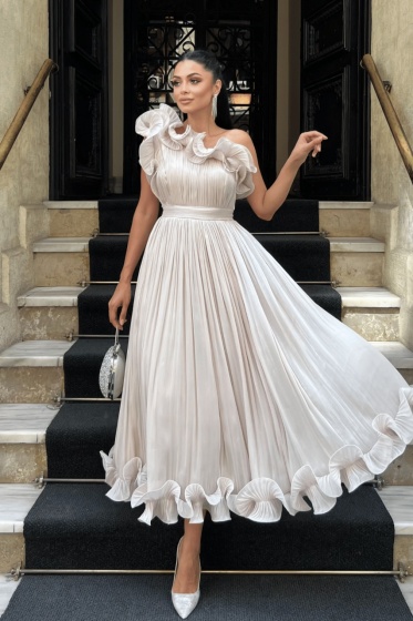 Rochie eleganta din satin creponat cu detaliu volan