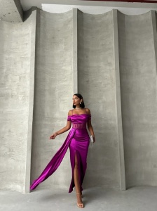 Rochie eleganta lunga cu detaliu transparent - Img 2