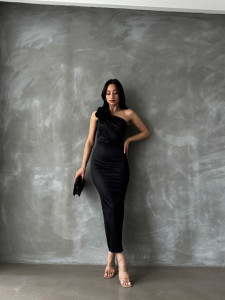 Rochie eleganta midi cu umarul gol - Img 4