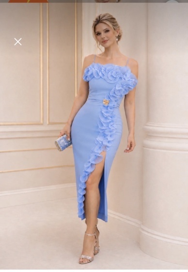 Rochie midi eleganta cu detaliu volan