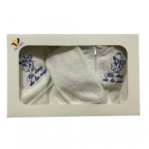 Set de baie 3 piese, halat, prosop cu capison si manusa, broderie ingeras, cu mesaj, alb/bleumarin, en gros