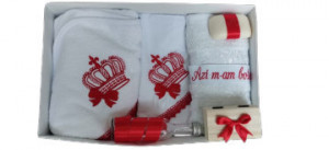 Trusou Botez cu broderie coroană Prințesă, 7 Piese, Rosu,EN GROS
