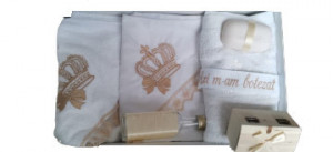 Trusou Botez cu broderie coroană Prințesă, 7 Piese, Ivory/Crem, EN GROS
