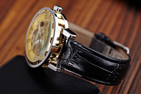 Ceas barbatesc mecanic Winner roman classic