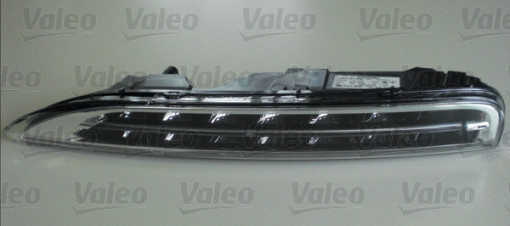 Semnalizator fata Stanga (transparent, LED) potrivit PORSCHE CAYENNE 3.0D-4.8 06.10- 06.10-09.17