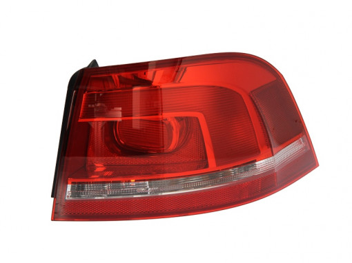 Stop tripla lampa spate dreapta ( exterior , Semnalizator alb, culoare sticla: rosu) VW PASSAT COMBI 2010-2014