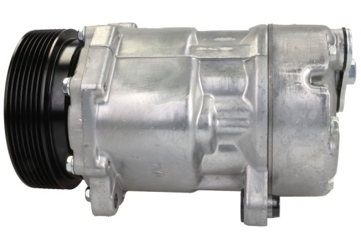 Compresor climatizare potrivit FORD GALAXY I, GALAXY MK I; VW CORRADO, GOLF III, PASSAT B3/B4, SHARAN, VENTO 2.8/2.9 06.91-07.00