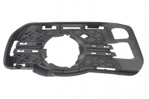 Grila bara fata Dreapta cu loc linii, cu locas proiector, plastic, negru potrivit MERCEDES C T-MODEL S204, C W204 01.07-08.14 01.07-03.11