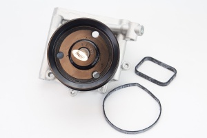 Pompa apa cu garnitura potrivit OPEL ANTARA A, ASTRA K, CASCADA, INSIGNIA A, INSIGNIA A COUNTRY, INSIGNIA B, INSIGNIA B COUNTRY, INSIGNIA B GRAND SPORT, ZAFIRA C 1.6D/2.0D 10.11- - Img 3