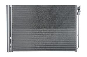 Condensator climatizare (cu uscator) potrivit BMW 5 (F10), 5 (F11), 5 GRAN TURISMO (F07), 6 (F12), 6 (F13), 6 GRAN COUPE (F06), 7 (F01, F02, F03, F04) 2.0D-3.0H 02.08-10.18 - Img 1