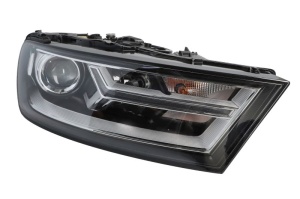 Far dreapta (D5S/H7/LED/PSY24W, cu motor) potrivit AUDI Q7 4M 01.15-12.19 - Img 1