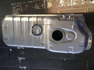Rezervor combustibil 80l potrivit KIA SORENTO I 2.5D/3.3 08.02- - Img 2