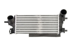 Intercooler potrivit FORD C-MAX II, FOCUS III, FOCUS III/HATCHBACK, FOCUS III/KOMBI, GRAND C-MAX, TOURNEO CONNECT V408 NADWOZIE WIELKO, TRANSIT CONNECT V408/MINIVAN 1.0 02.12- - Img 1